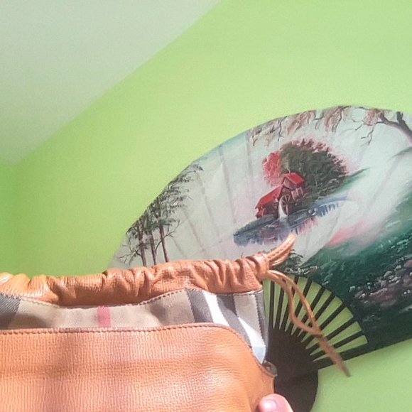 Burberry little crush - Picture 2 of 14